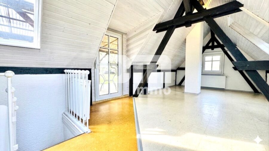 Natur pur - Einfamilienhaus am Ortsrand mit großem Grundstück, Carport und Terrasse - OG / DG Dachstudio / Zugang Terrasse